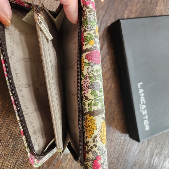 Lancaster Paris Wallet - Picture 2 of 8